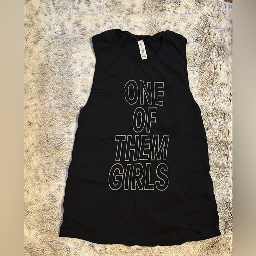 “One of Them Girls” muscle tank.